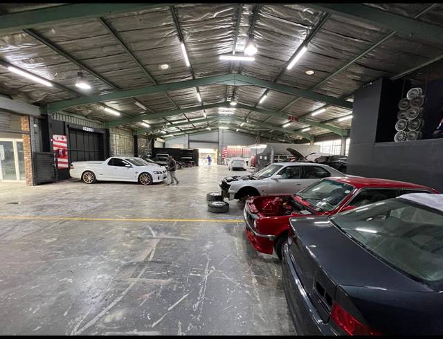 2,040M² WAREHOUSE FOR SALE IN STRIJDOMPARK